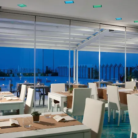 Adriatic Palace Otel 4*