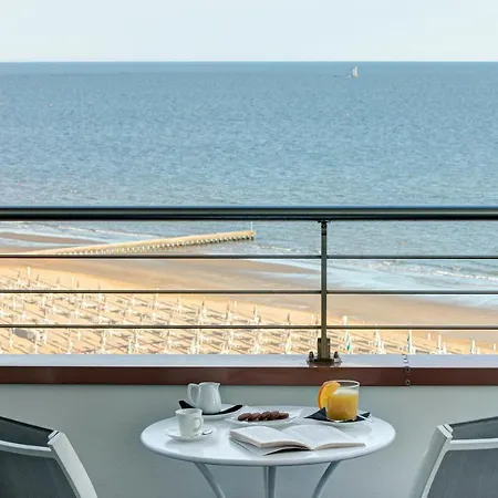 Adriatic Palace Hotel 4*