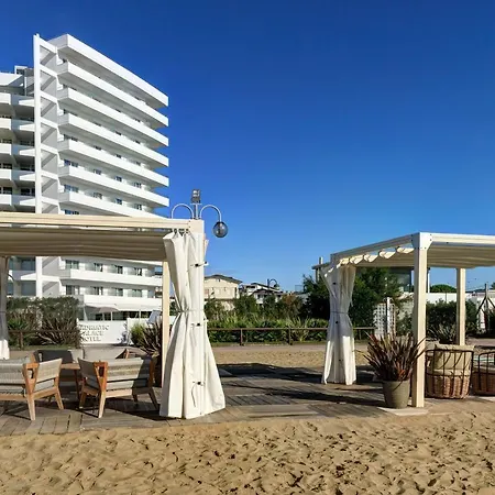 Отель Adriatic Palace 4*