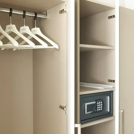 Adriatic Palace Szálloda 4*