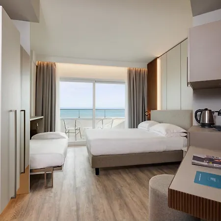 فندق Adriatic Palace ليدو دي يسولو