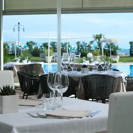 Adriatic Palace فندق 4*