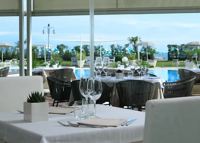 Adriatic Palace Szálloda 4*